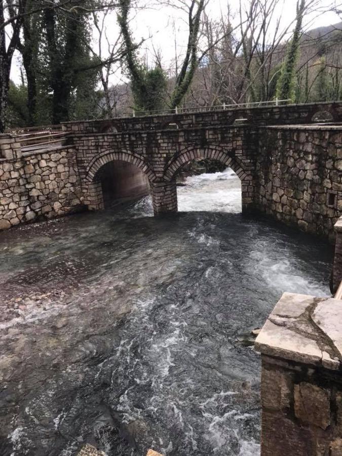 Isaris Hotel Isaraiko Spiti Agia Theodora מראה חיצוני תמונה
