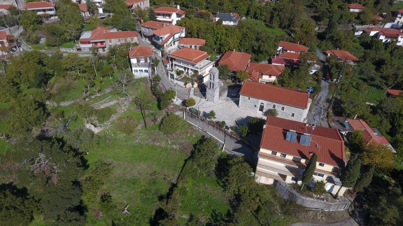 Isaris Hotel Isaraiko Spiti Agia Theodora מראה חיצוני תמונה