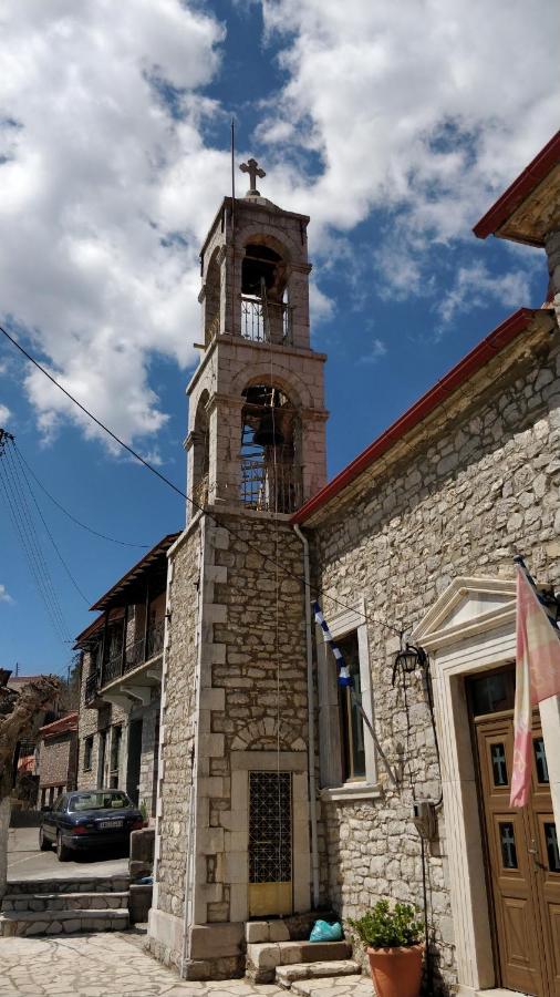 Isaris Hotel Isaraiko Spiti Agia Theodora מראה חיצוני תמונה