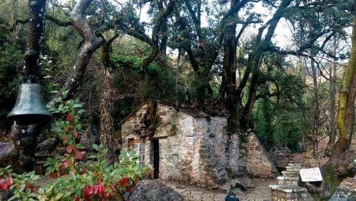 Isaris Hotel Isaraiko Spiti Agia Theodora מראה חיצוני תמונה